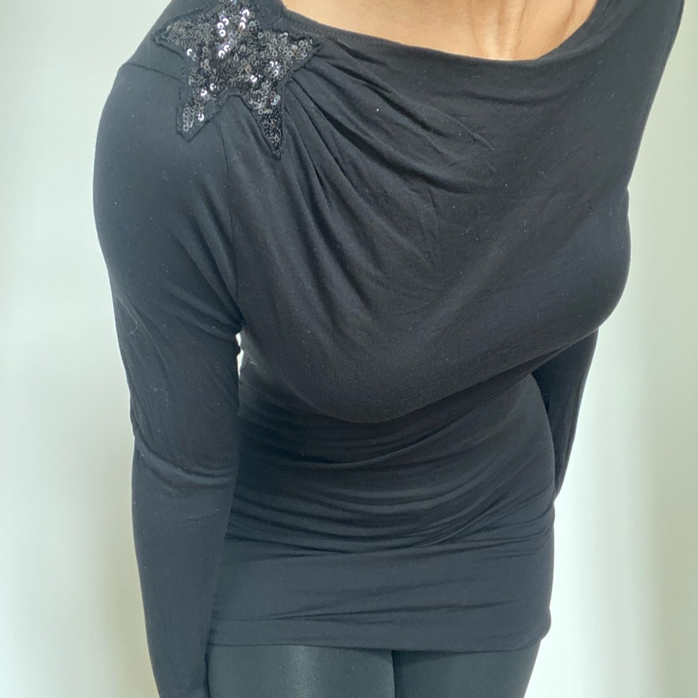 ARMANI EXCHANGE Black Sequin Top, Size M